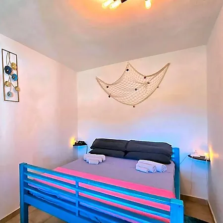 Hotel Stylish With Patio 4 Min Walk To The